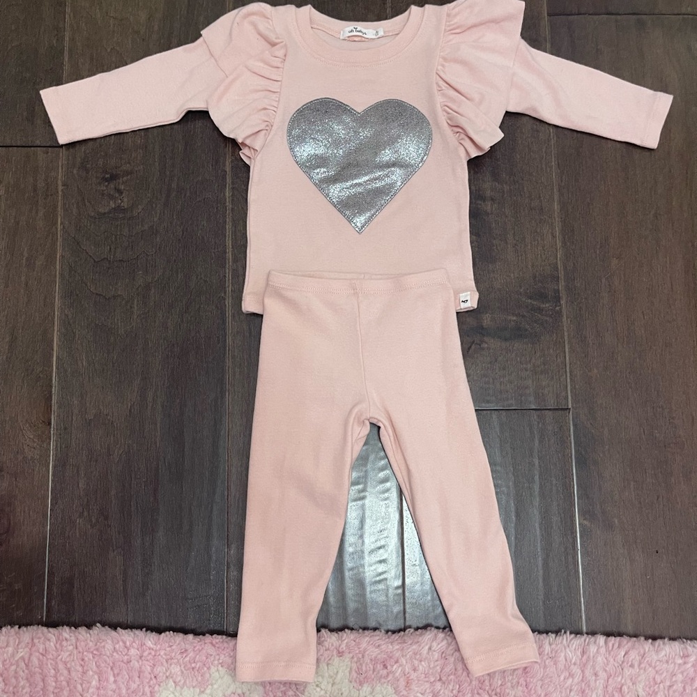 2 piece 6/12 months